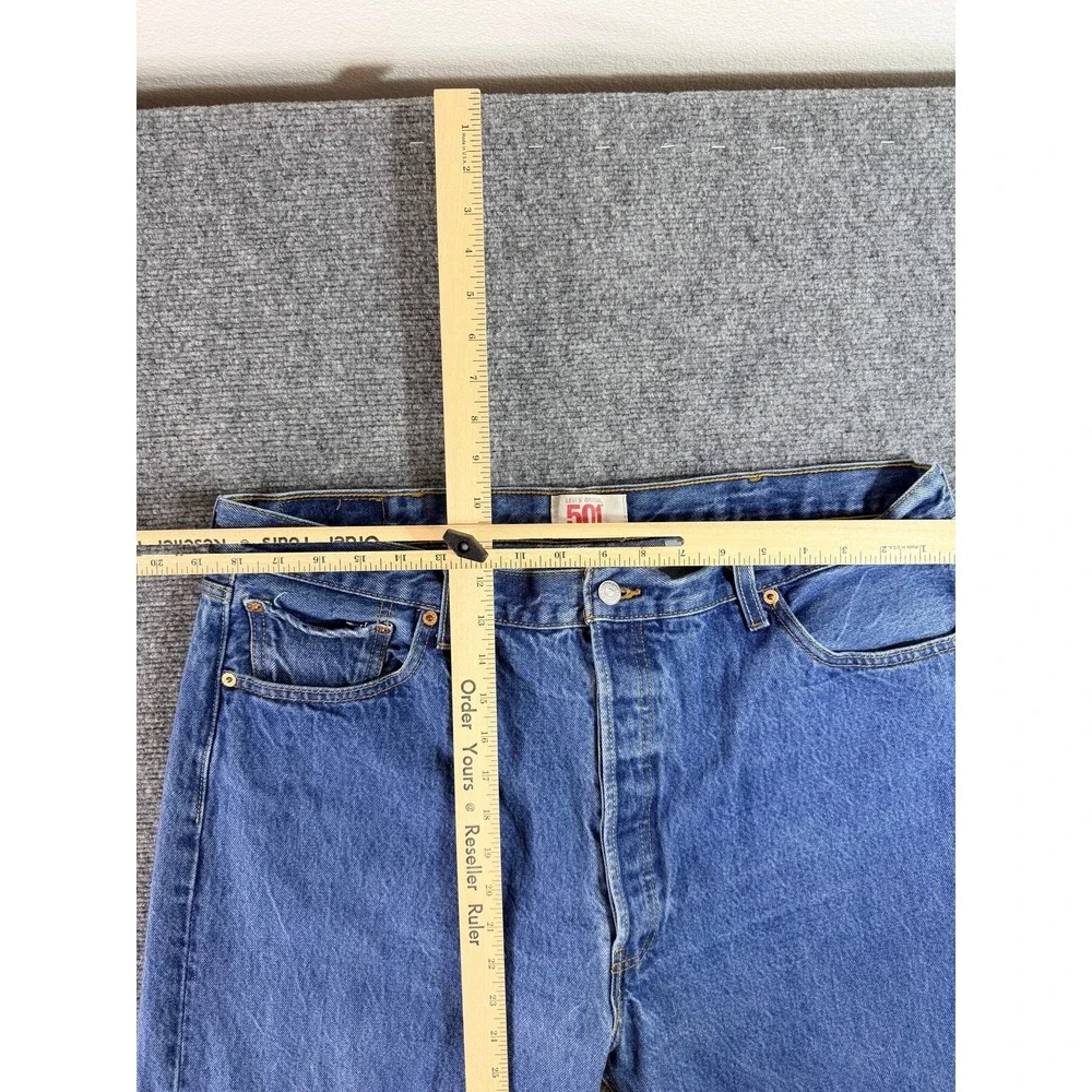 Vintage Levi's 501 Straight Leg Jeans Mens 42x34 Light Blue Wash Button Fly‎